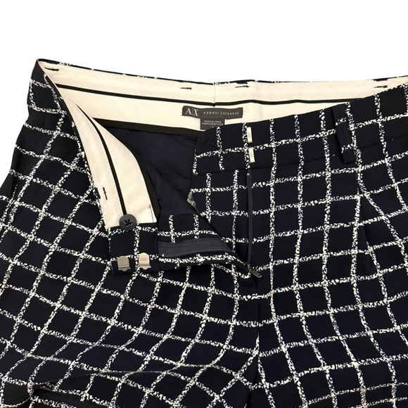 Armani Exchange Black and White Checkered Women's Shorts Like New - Picture 6 of 8